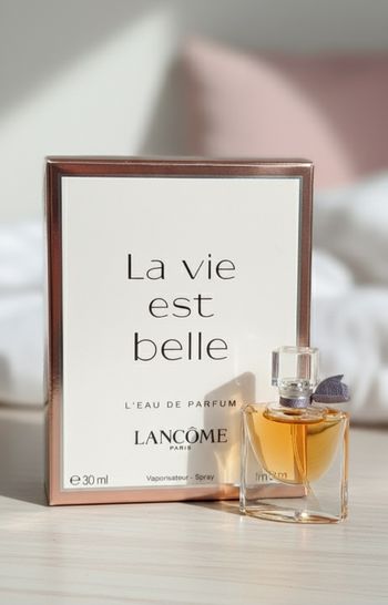 La vie est belle Lancôme 
Tout neuf