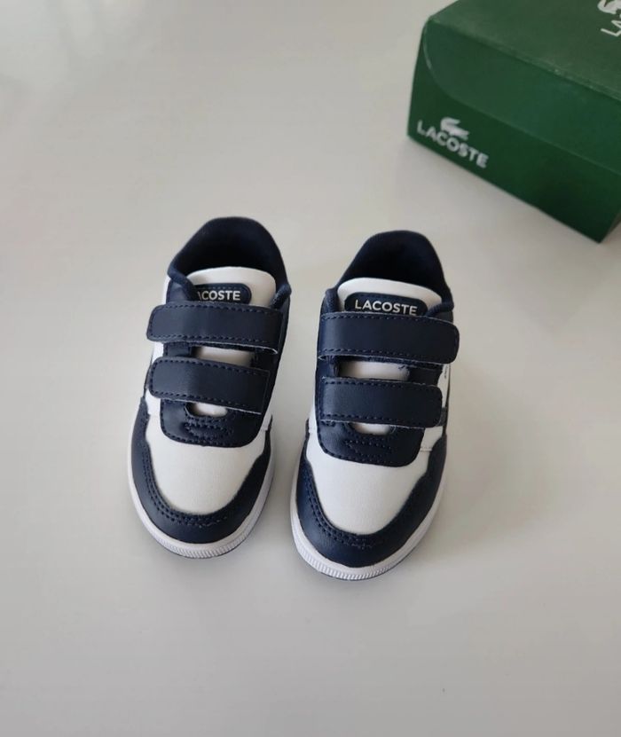 Chaussure lacoste taille 22 - photo numéro 3