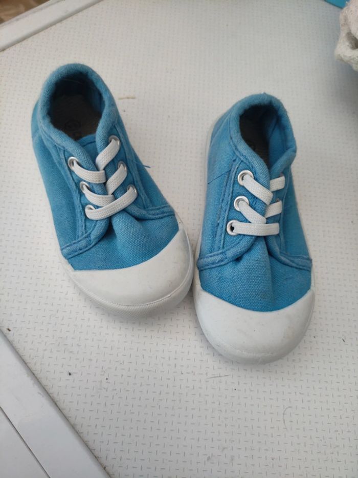 Basket bleu