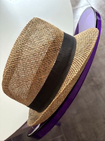 Chapeau
