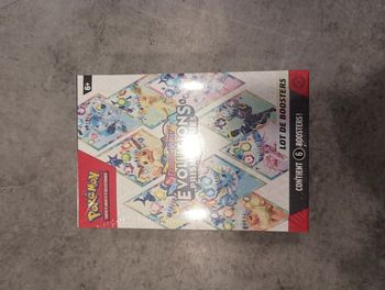 Bundle pokemon évolution prismatiques neuf français