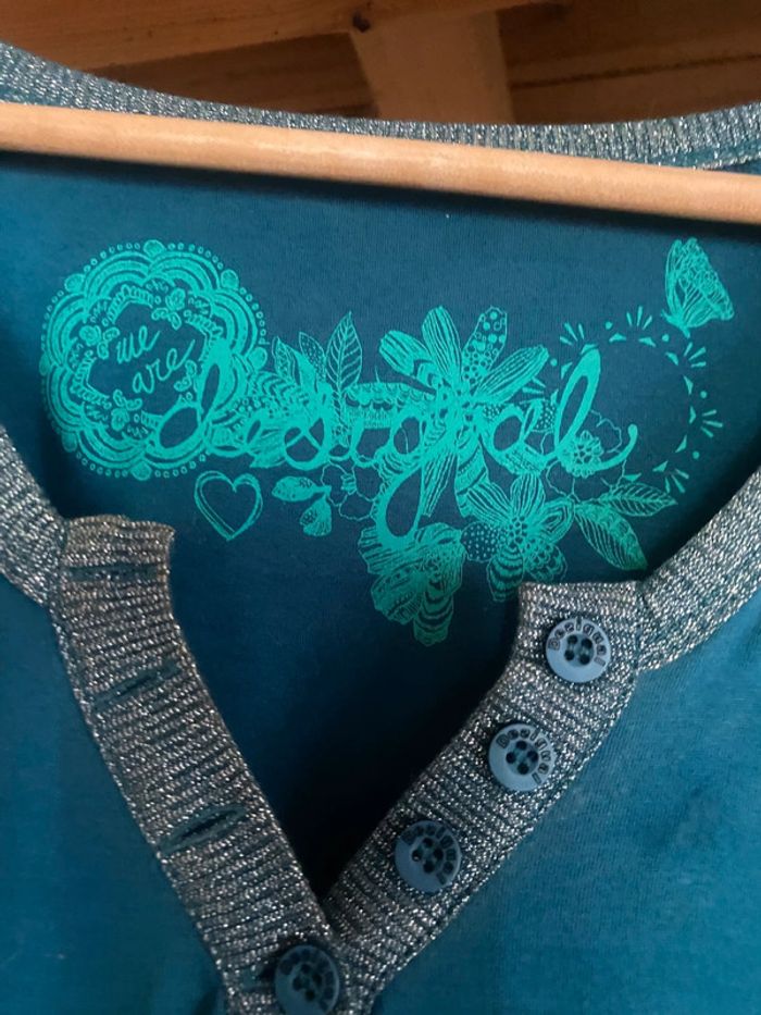 Rive sweat-shirt desigual Taille 38/40 - photo numéro 2