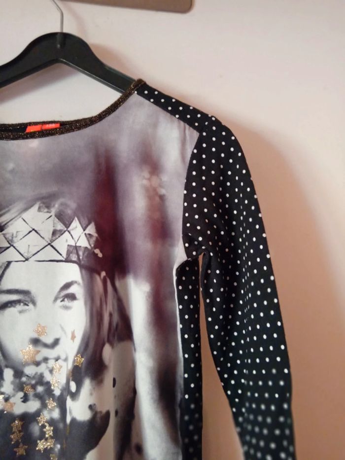 Jolie blouse longues manches noir. 9 ans - photo numéro 4