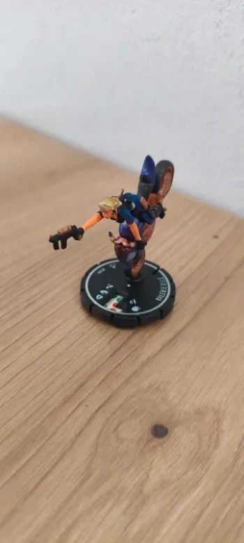 Figurine Heroclix valerie elle lab horrorclix