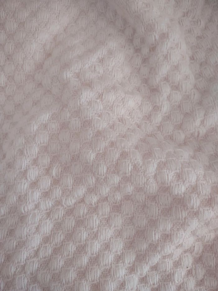 Petite couverture rose - photo numéro 4