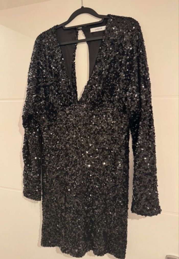 Robe de soirée noire à paillettes