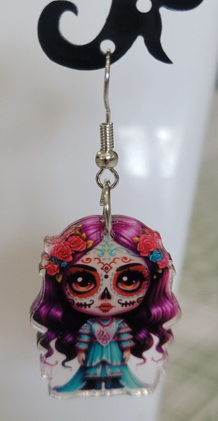 BOUCLES D'OREILLES POUPEE SANTA MUERTE HALLOWEEN ! NEUVE ! MODELE 2 - photo numéro 2