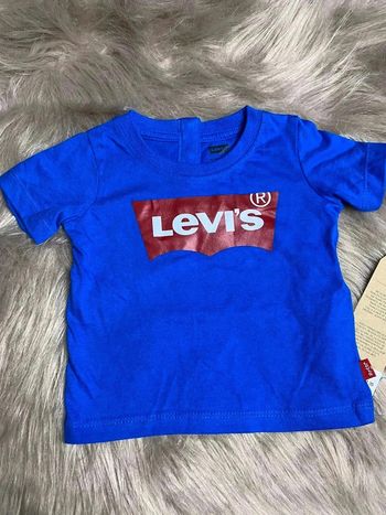 Tee shirt levis