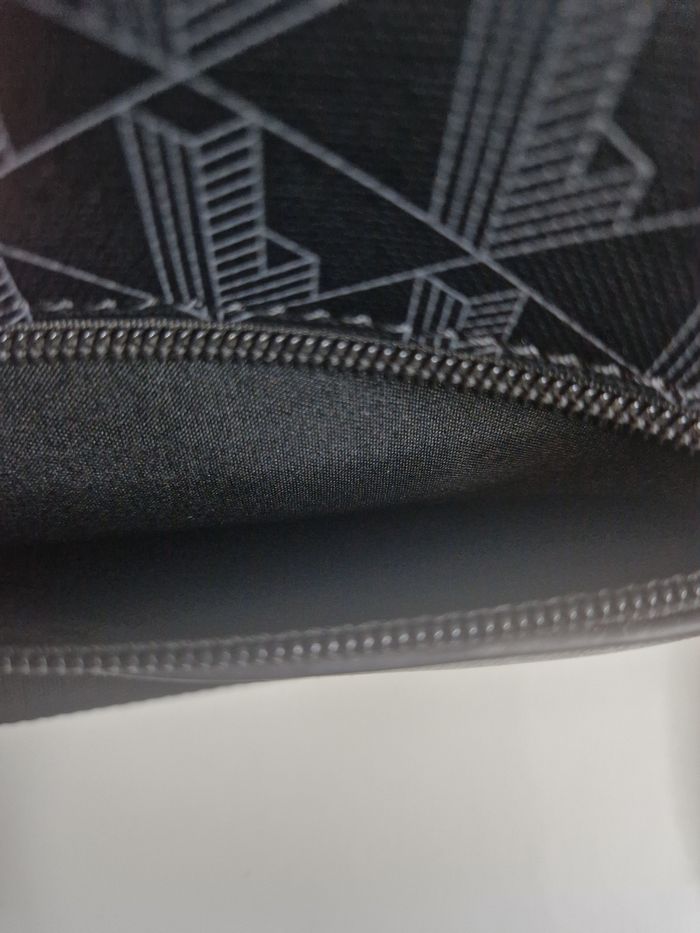 Sacoche Lacoste - photo numéro 5