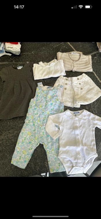 Lot de vêtements Jacadi bébé fille taille 6 mois très bon état