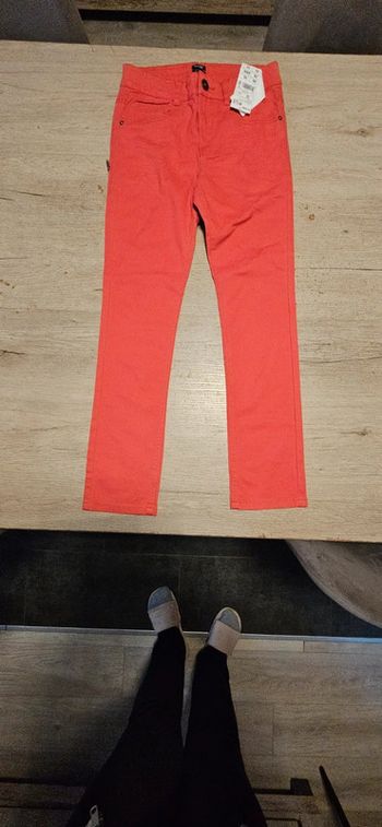 Pantalon rouge clair, skinny fit, Kiabi, 10 ans, neuf