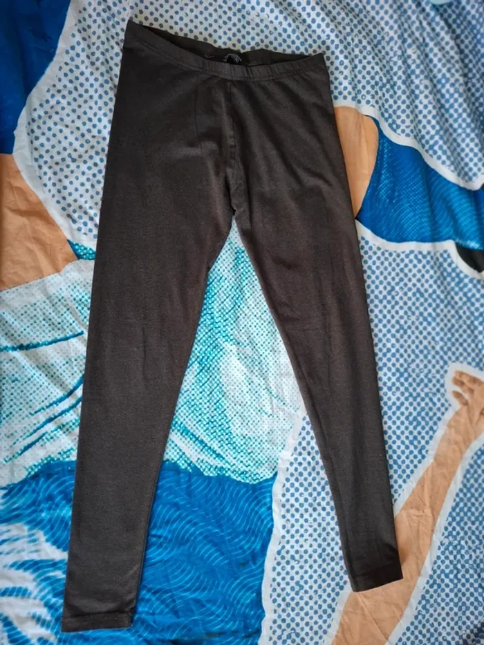 Leggings gris foncé Primark 10-11 ans 146cm