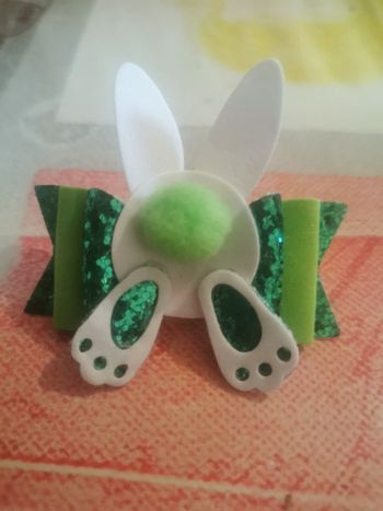 Pince cheveux lapin vert
