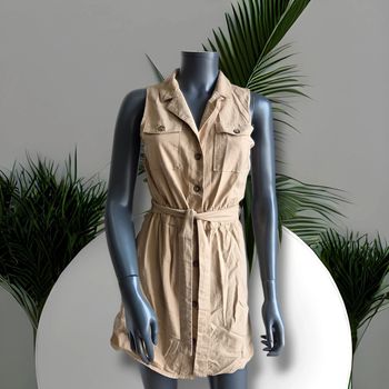 Robe d'été -  mi longue -  bouton - très bon état