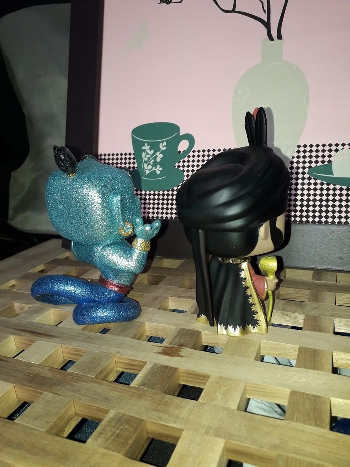 Lot de 2 Funko Pop Disney : Jafar The Royal Vizier #542 , Genie With Lamp Diamond Collection #476 - photo numéro 5