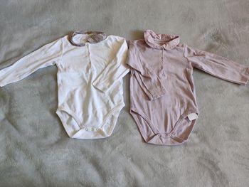 Lot de bodies col claudine 18 mous