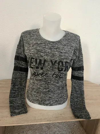 Pull fin Jennyfer taille XS💫