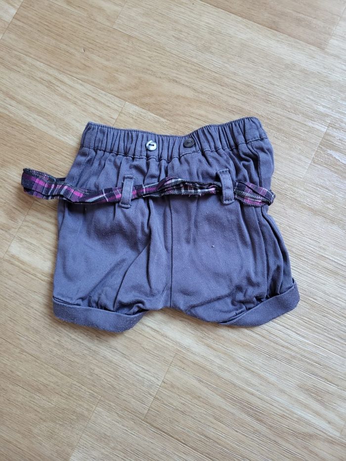 Short fille - photo numéro 2
