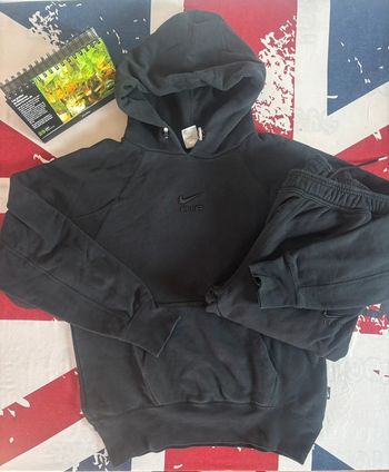 Ensemble Nike logo brodé taille S