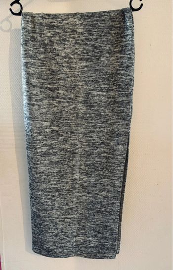 Jupe longue fendue sur le côté 🩶 Taille M