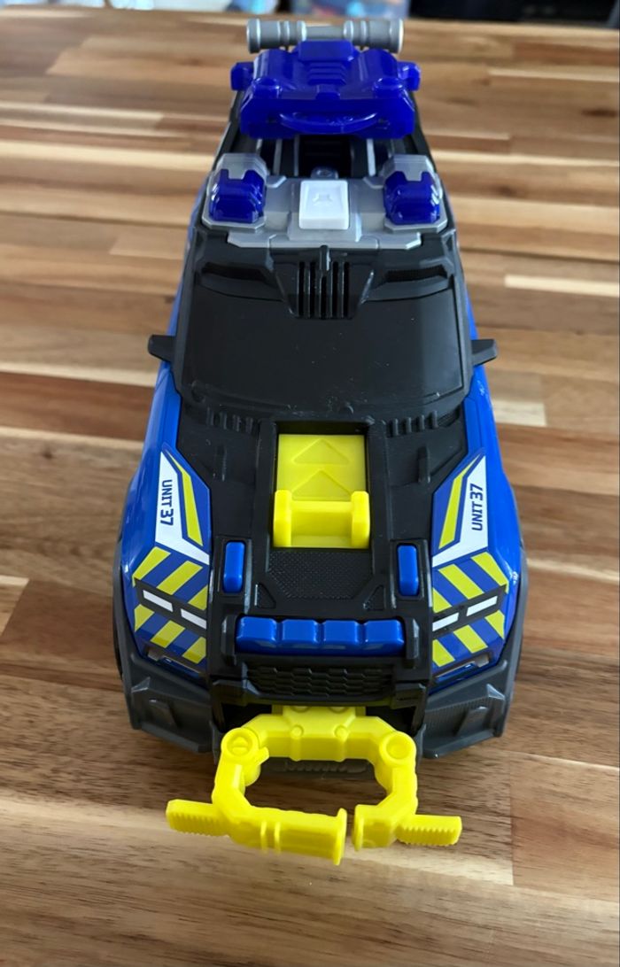 Voiture de police - photo numéro 2