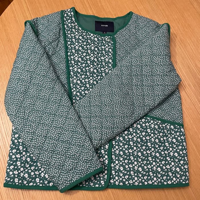 Veste matelassée réversible motif fleuri Kiabi - Verte & blanche