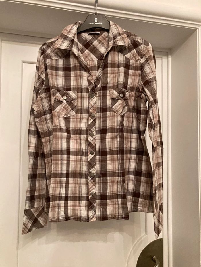Chemise à carreaux