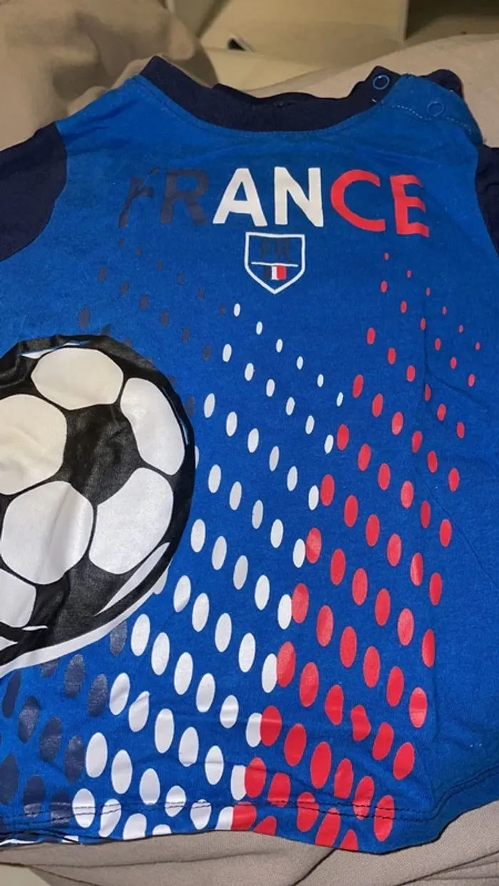 Tee shirt et short