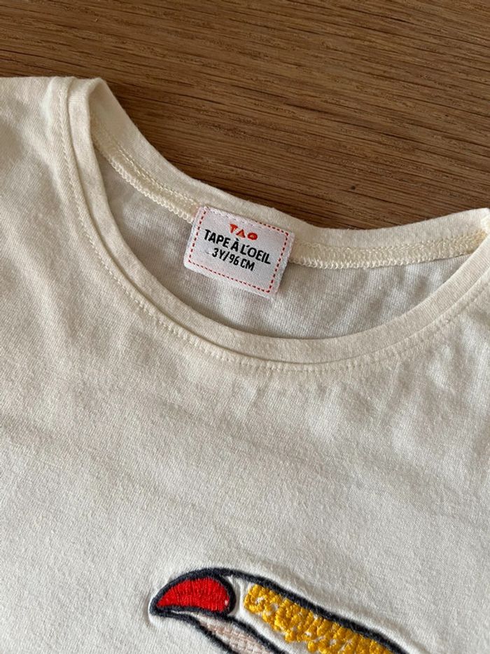 Lot jupe et 2 t-shirts T. 3ans - photo numéro 6
