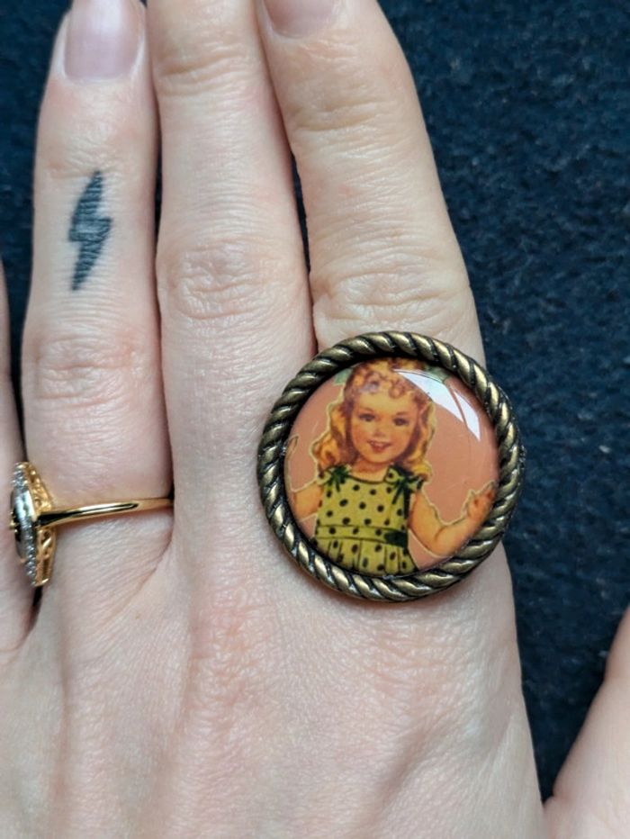 Bague rétro petite fille