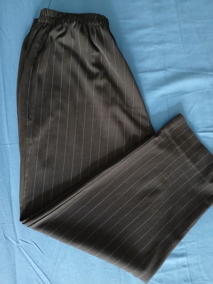 Pantalon rayé T46. - photo numéro 5