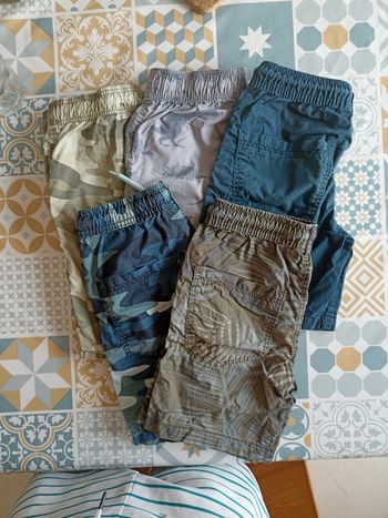 Lot de 5 shorts 9ans