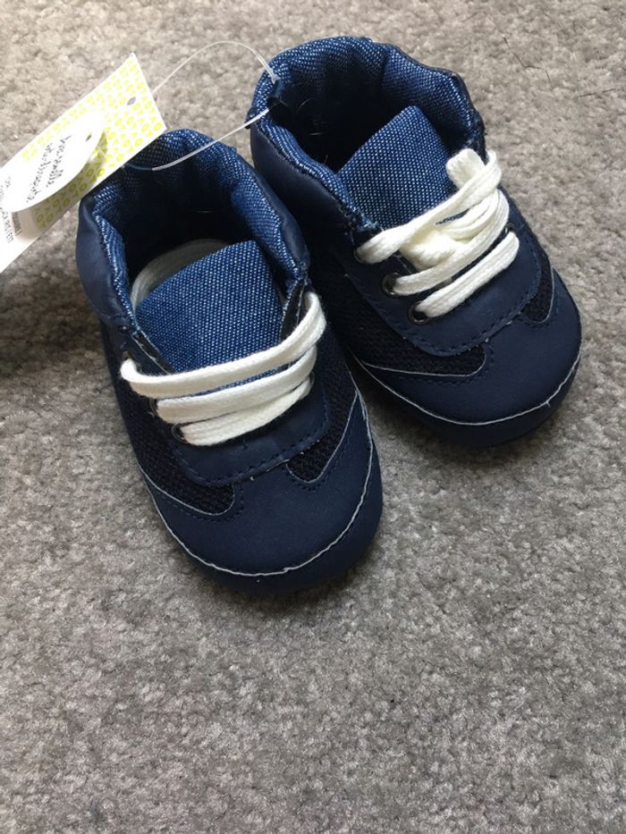 Baskets 6-12 mois Tape à l'œil Bleu neuf ! - photo numéro 2