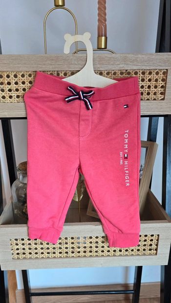 Pantalon rose Tommy Hilfiger