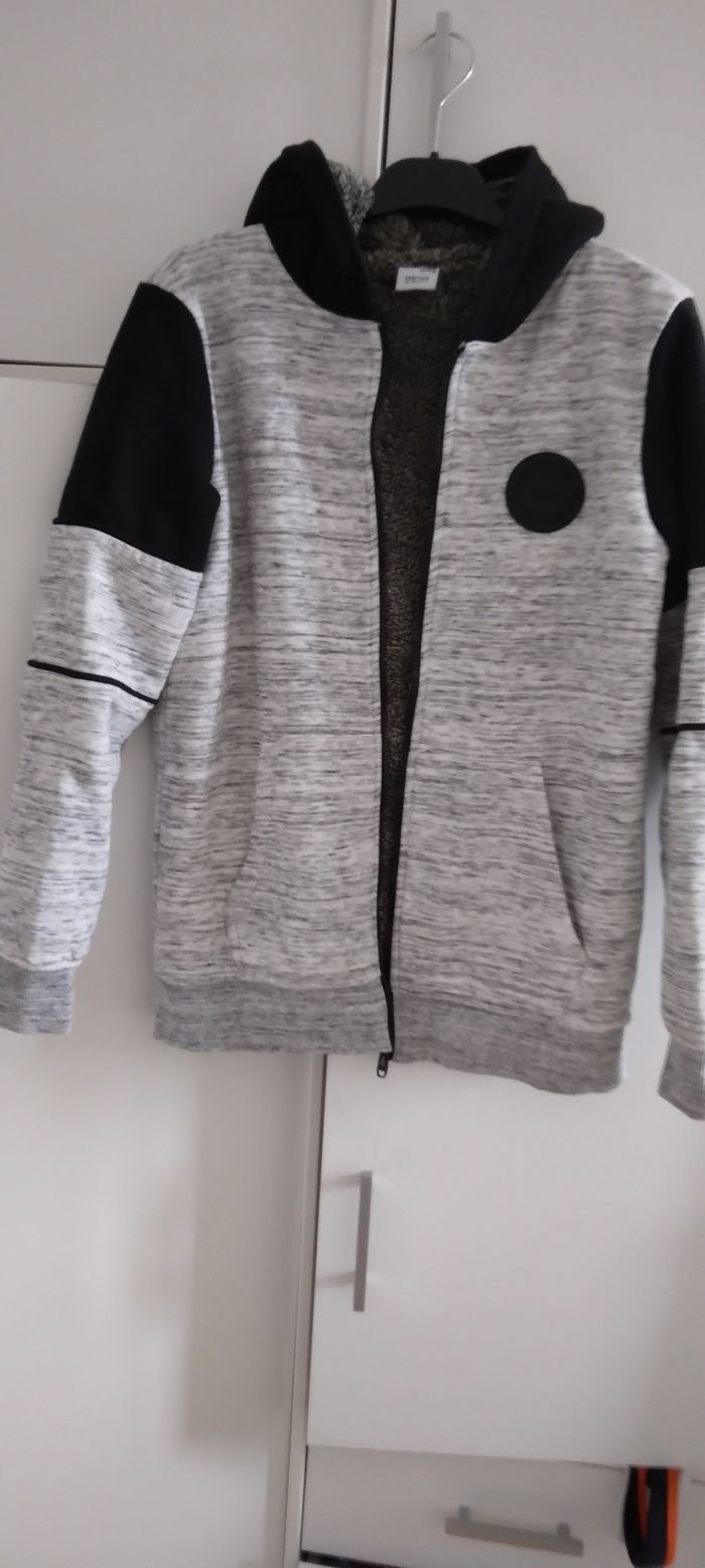 Veste garçon automne hiver très bon état - photo numéro 3
