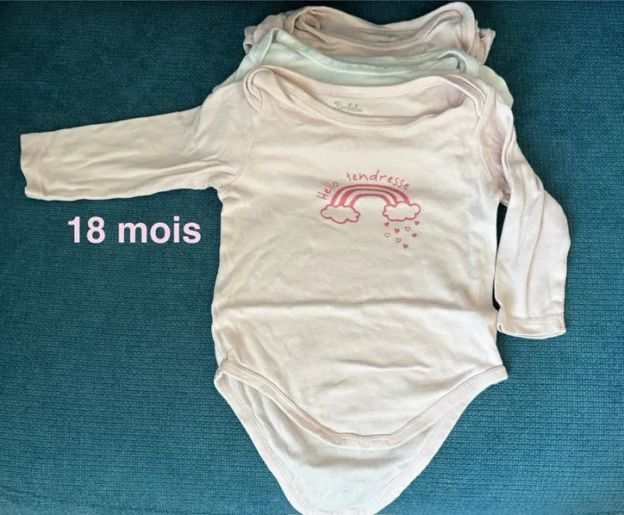 Lot 3 bodies manches longues