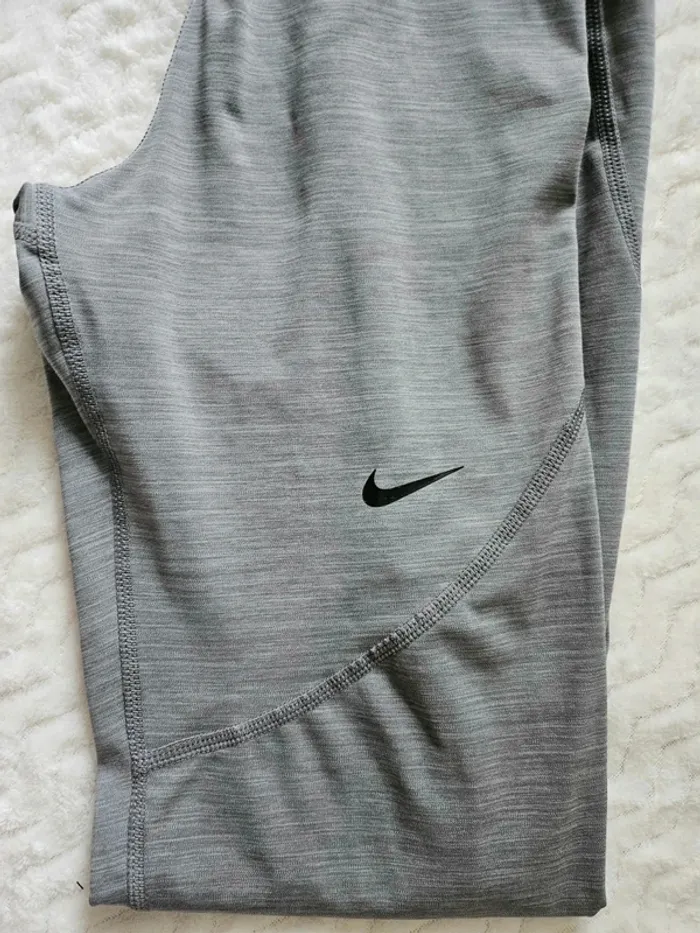 Legging de sport nike gris taille s excellent état - photo numéro 2