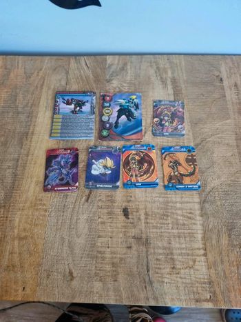 Lot de 7 cartes bakugan