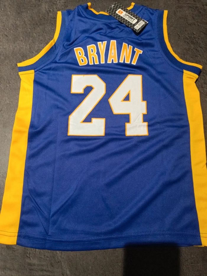Tenue NBA Los Angeles Lakers Kobe Bryant violet et jaune t24 - photo numéro 2