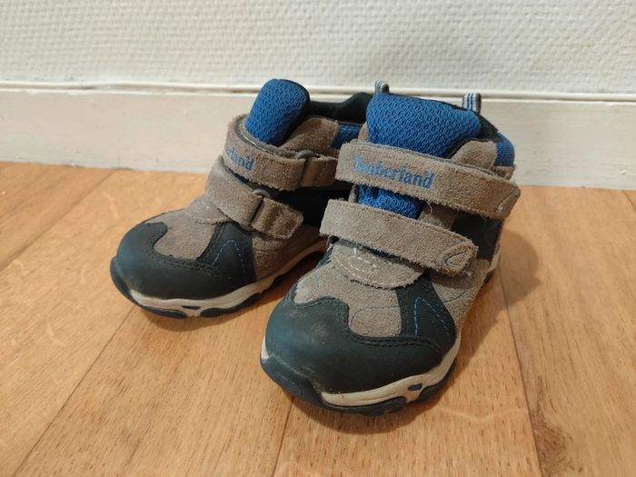 Paire chaussures Timberland enfant 25