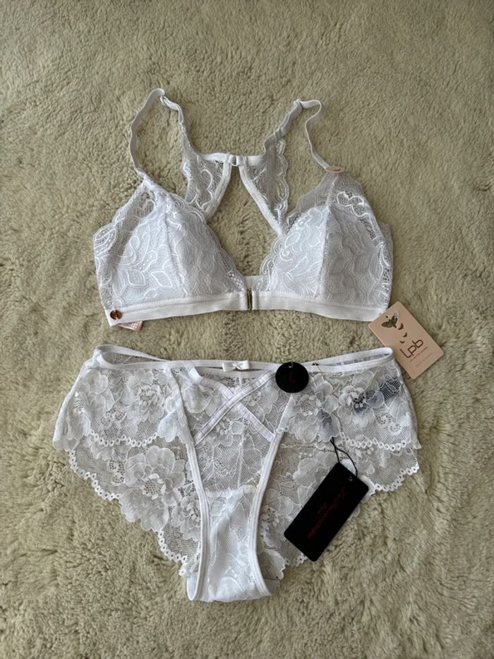👙Magnifique ensemble - taille L- dentelle- neuf avec étiquette