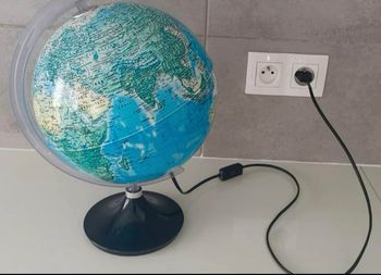 Globe terrestre lumineux