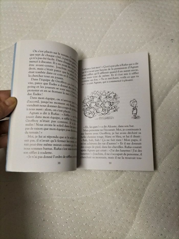 Livre le petit Nicolas Folio junior Sempé Goscinny - photo numéro 5