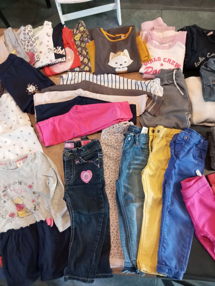 Lot vêtements fille 18mois-24mois - photo numéro 3