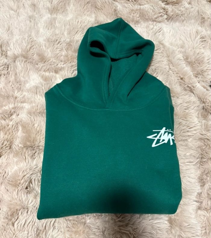 Sweat vert Taille L Stussy