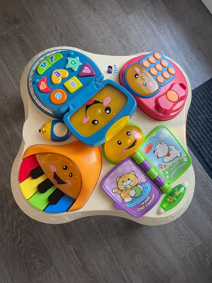 Table de jeux bébé - photo numéro 3