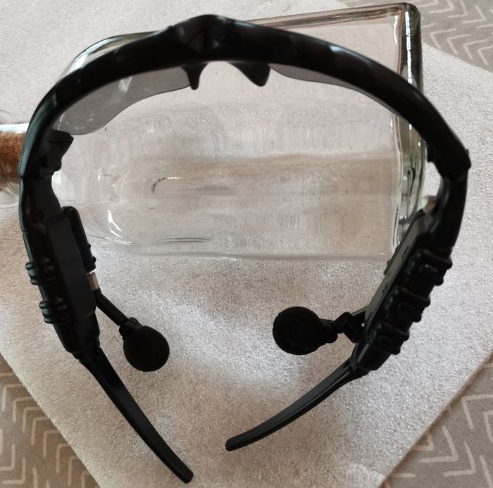 Lunettes de Soleil MP3 - photo numéro 5