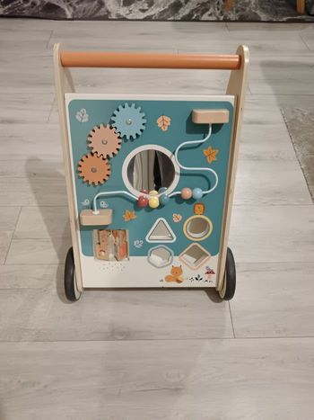 Chariot de marche en bois 