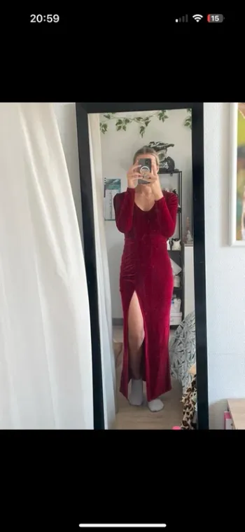Longue robe en velour