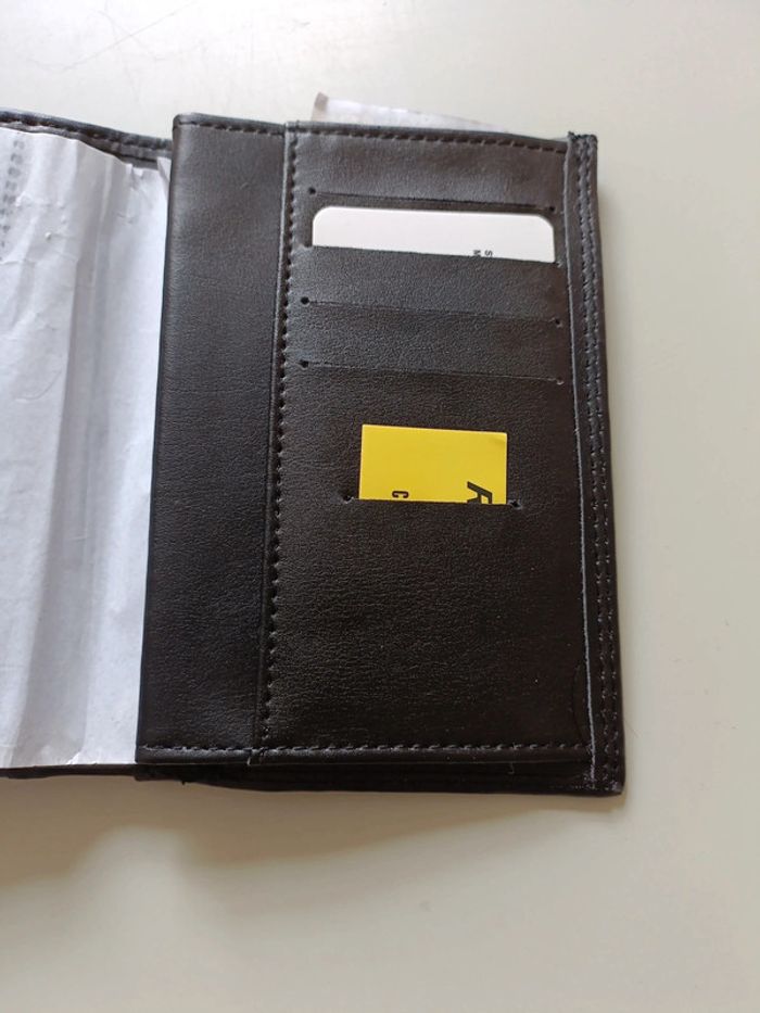 Portefeuille noir herlaine Paris neuf - photo numéro 5